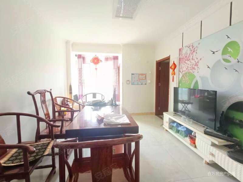 新乐花园 满五   朝南 产权清晰 楼龄新 装修好