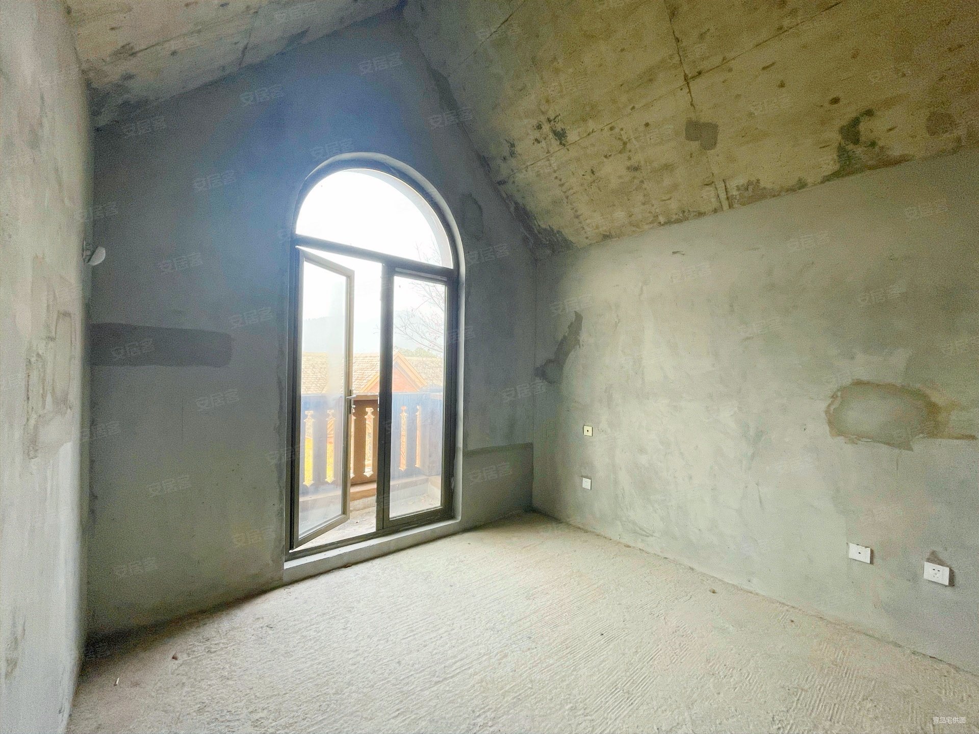 龙泉蜀都大道旁中粮御岭湾纯别墅高端住宅区 带超大花园随时看房