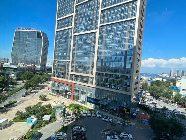 大连西岗香炉礁百年港湾西岗区香炉礁奥特莱斯,百年港湾小区!