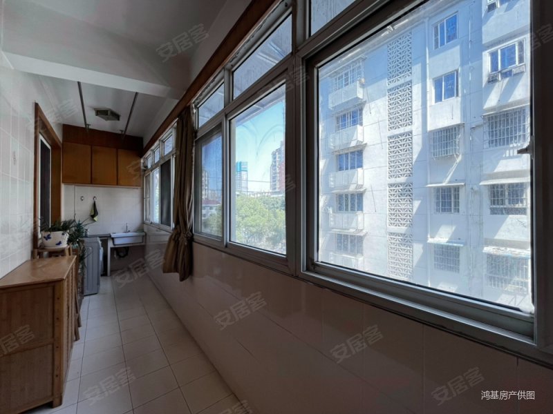 警苑小区|春晖路550号3室2厅2卫161平方米