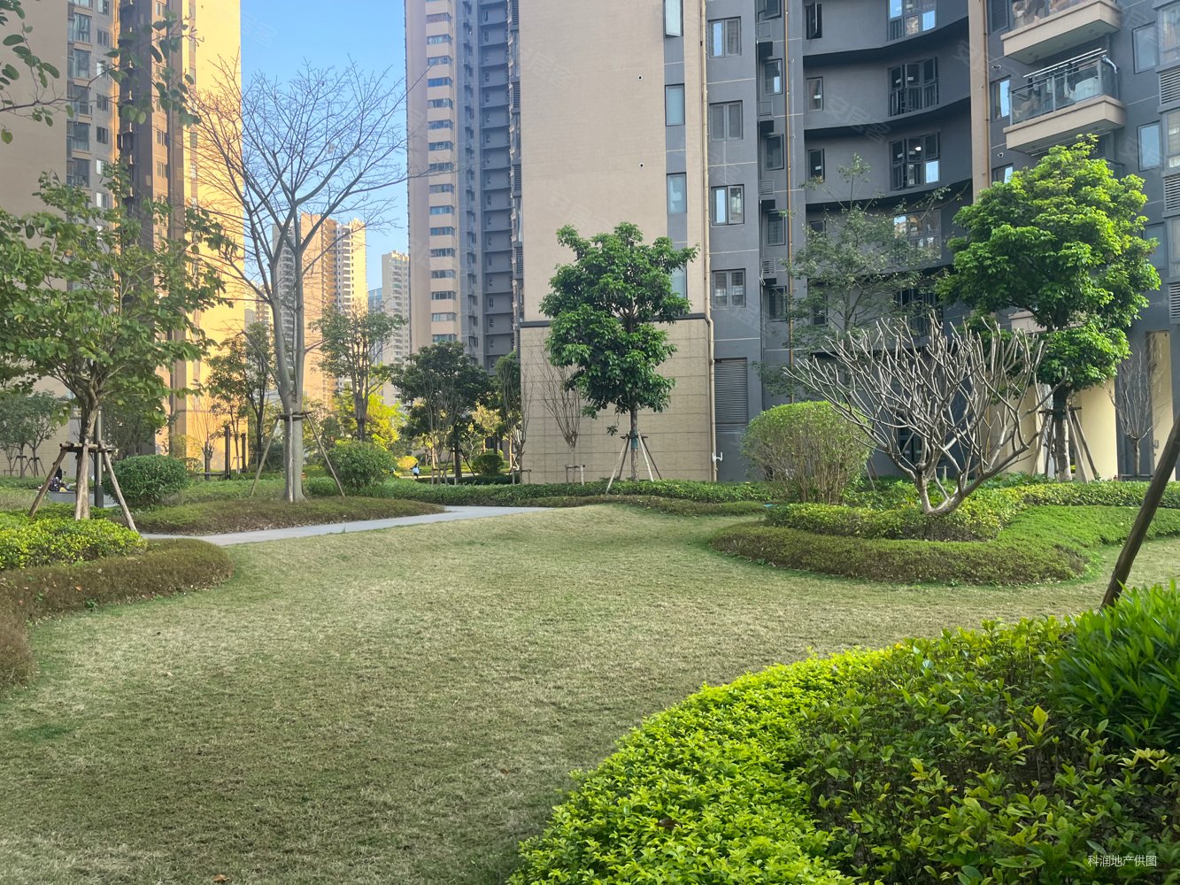 荣和邕江华府