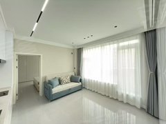 延边延吉中心区旧货市场附近艺苑花园电梯3楼南向1室一厅全新精装修带空调出租房源真实图片