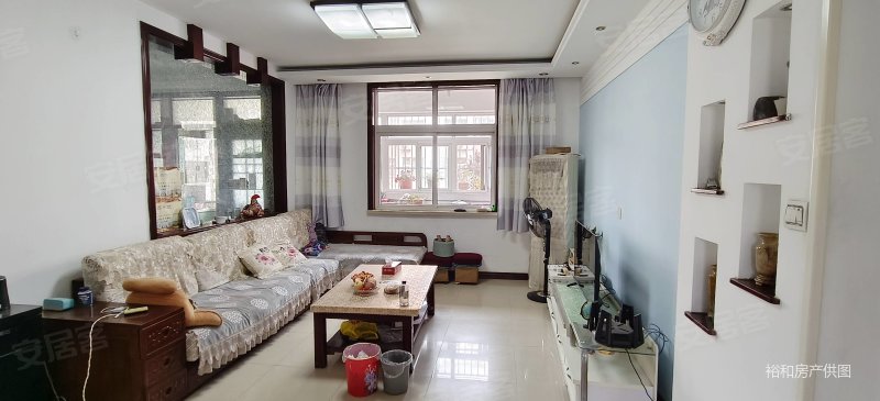 花园二楼130平大三室,带大车库67万