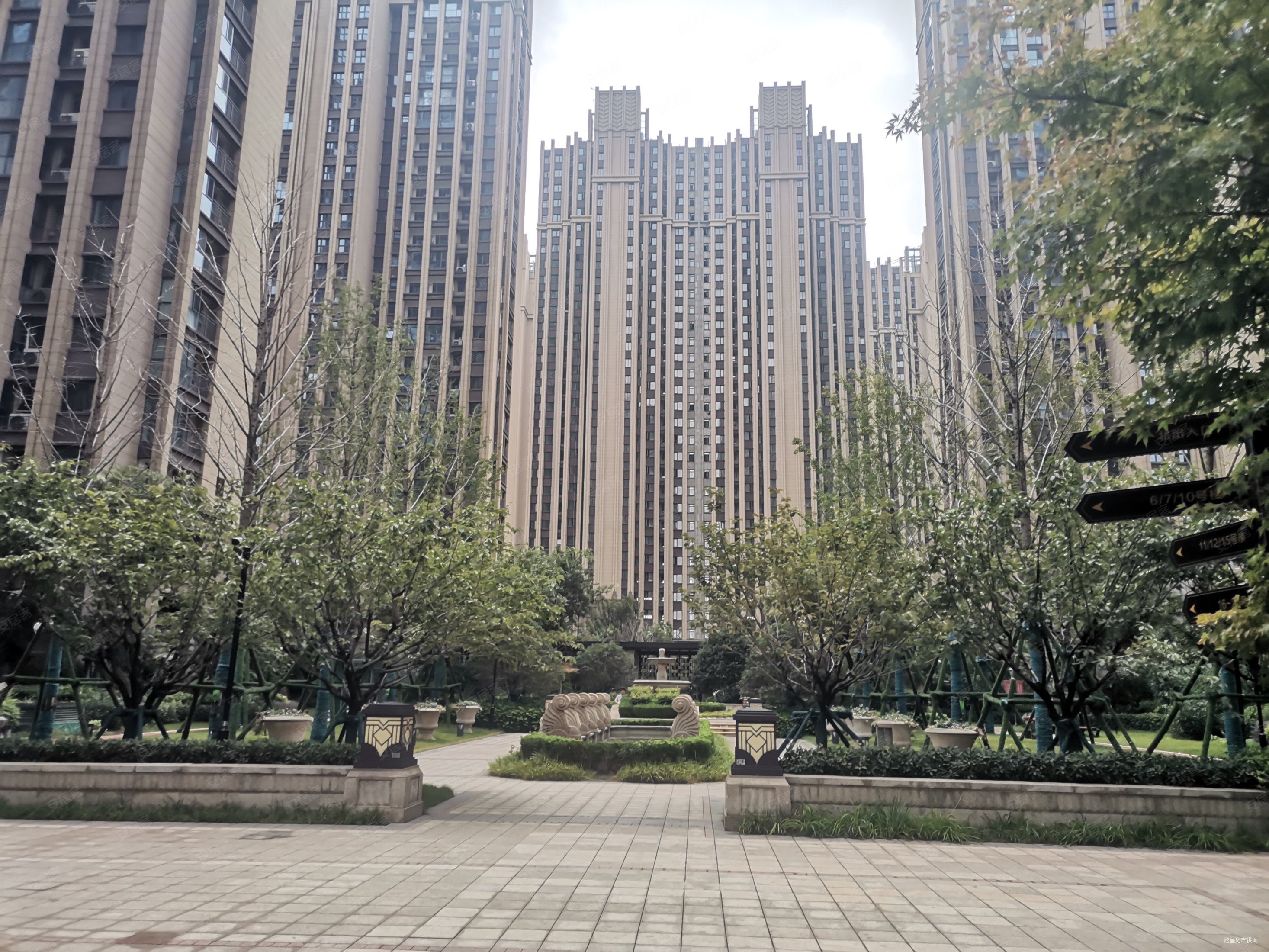 建业贰号城邦2室2厅1卫87.66㎡南北85万