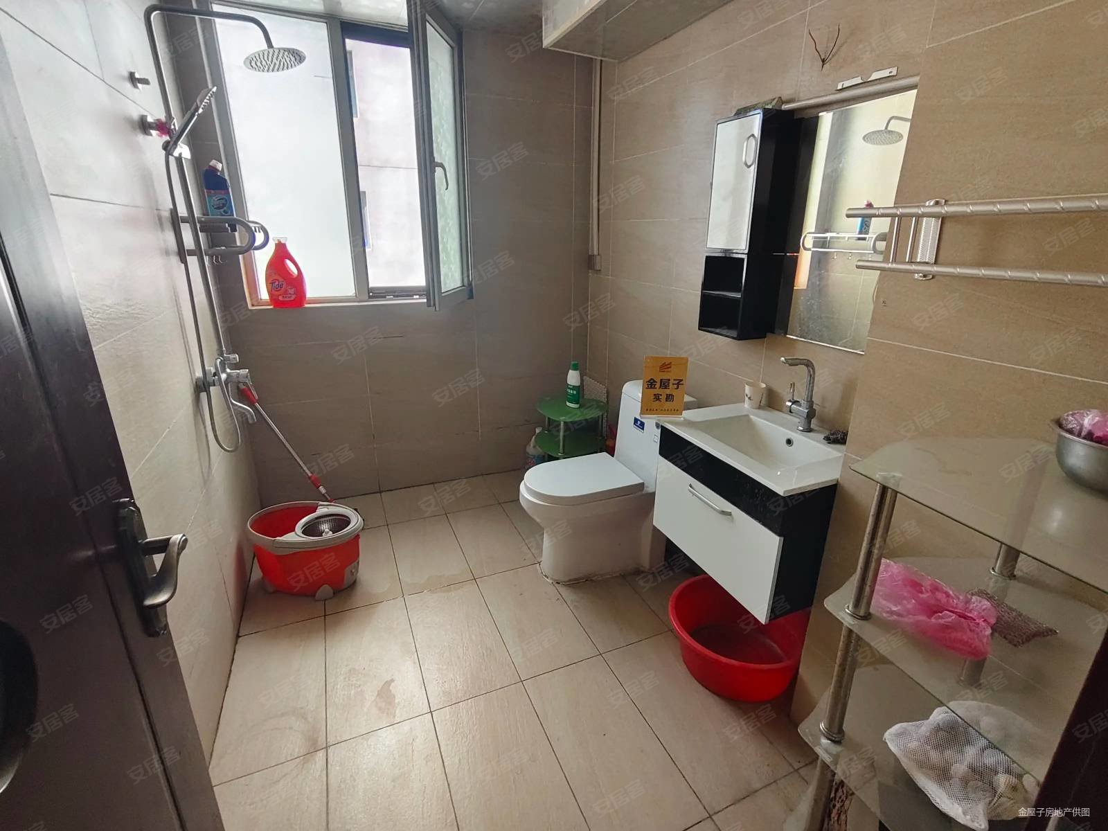 盛世豪庭3室2厅2卫146㎡南北165万