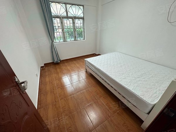 深圳宝安宝安中心区金泰花园金泰花园,翻身地铁站200米,四房家电齐全