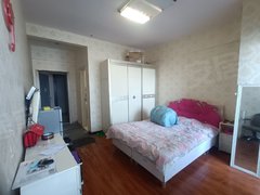 漯河郾城郾城城区实景拍摄 可短租押一付一 有燃气可做饭 随时看 黄河广场附近出租房源真实图片