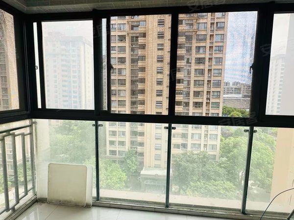 【多图】合景峰汇一期,活力岛租房,合景峰汇一期精装三房通透双阳台近