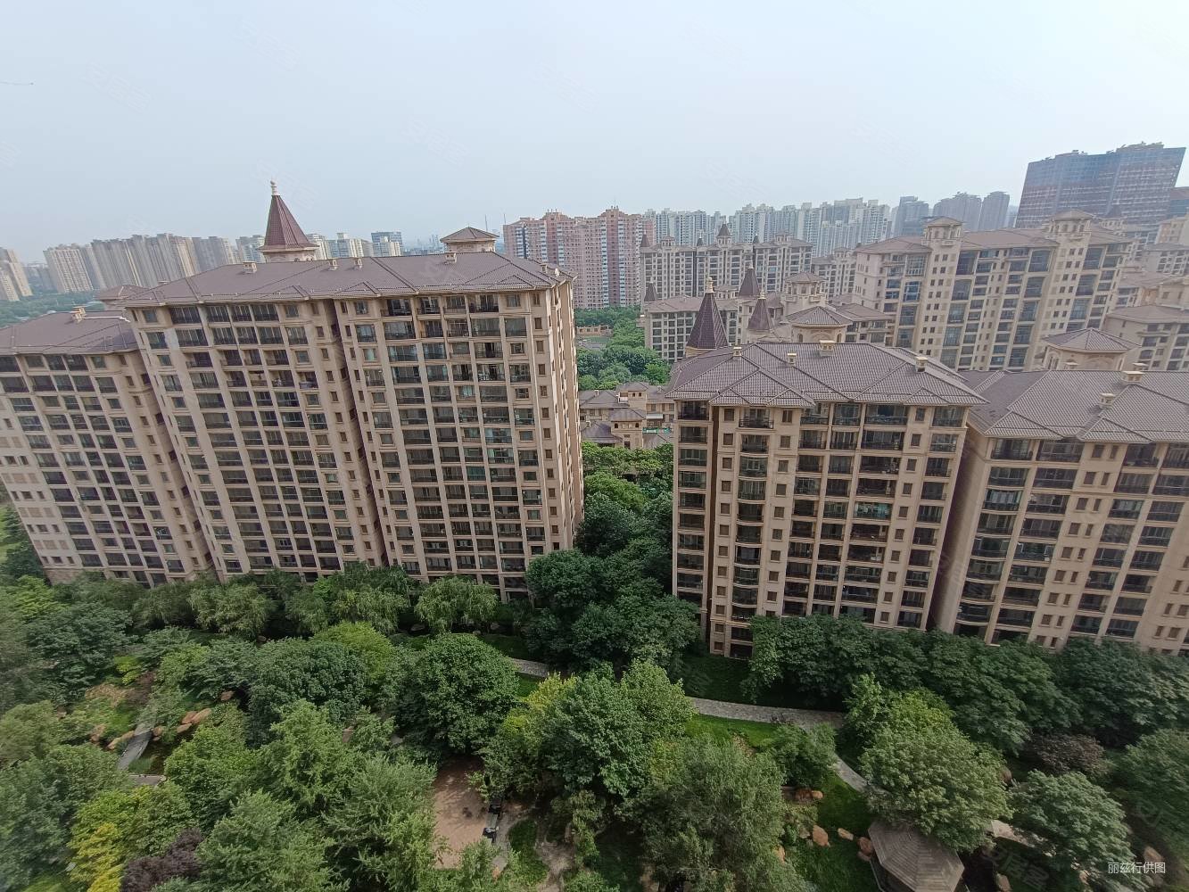 星河湾朗园4室3厅5卫667.51㎡南北6200万