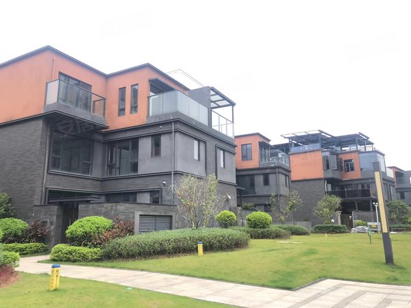 东莞沙田沙田城区万科大中江南院子(别墅)vake联排小院别墅 带双地下