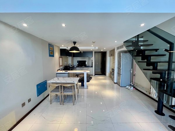 天津河西下瓦房铂津湾南苑(商住楼)无中介费 海河大观 loft 精装一室