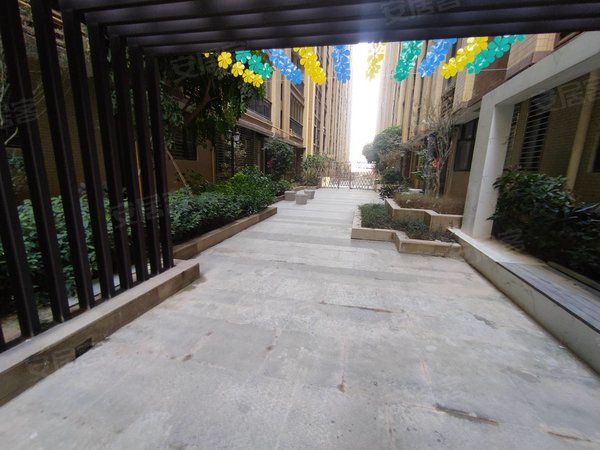 揭阳普宁南平路阳光城(普宁)南园阳光城小区,电梯二房一厅,带厨房阳台