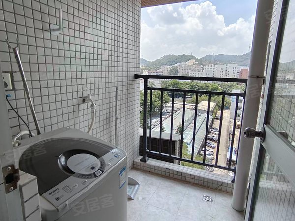 深圳龙华观澜尚品雅居特惠 观澜章阁小区一房一厅出租拎包入住采光