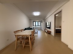 厦门集美杏林湾路大悦城旁 独门独户两房两卫 原木风装修出租房源真实图片