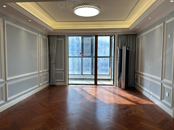 【多图】海尔海逸公馆,青岛二中租房,海尔海逸公馆 4室2厅2卫 6500.