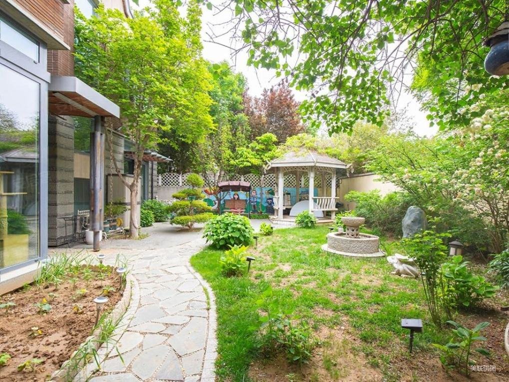 北京房产网>北京二手房>顺义二手房>中央别墅区二手房>龙湾别墅>