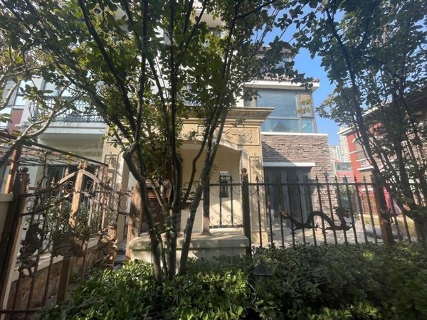 天津河西梅江南江胜天鹅湖(别墅)江胜天鹅湖(别墅) 豪华装修4室好房