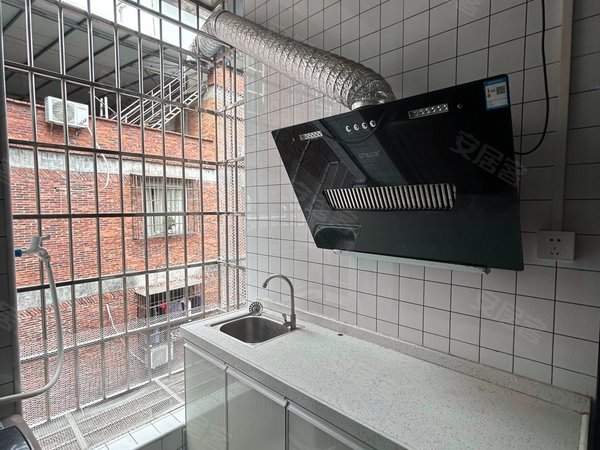 广州天河柯木塱柯木塱新村西街自建房整租六号线地铁口采光大单间出租