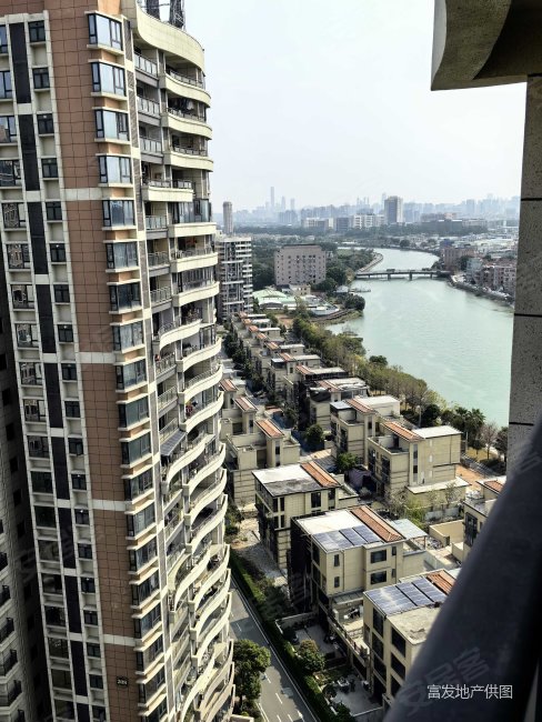 业主急售江景洋房满五唯君汇半岛|外环路4室2卫107.81平