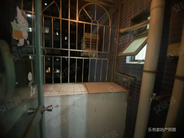 柒十w 泥岗 近地铁 产权清晰 电梯房 南北通透,旭飞华天苑二手房,70万