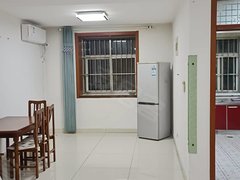 新泰青云青云体育场东南关阳春小区三楼,三室一厅家具家电齐全拎包入住出租房源真实图片