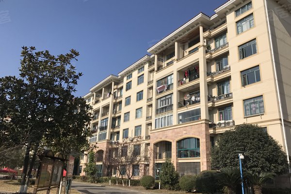 银河湾三期湖畔假日