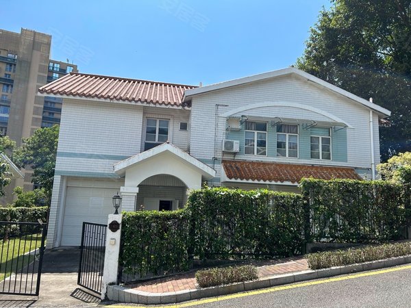 深圳南山蛇口鲸山别墅鲸山别墅 大独栋 山顶别墅 花园超大 位置安静