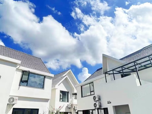 上海嘉定南翔南翔绿谷别墅别墅带院子,地铁口500米,独立厨卫,房租月付