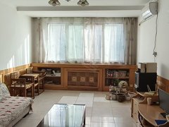 吐鲁番高昌铜锣湾商业广场交通局家属楼 3室2厅2卫出租房源真实图片