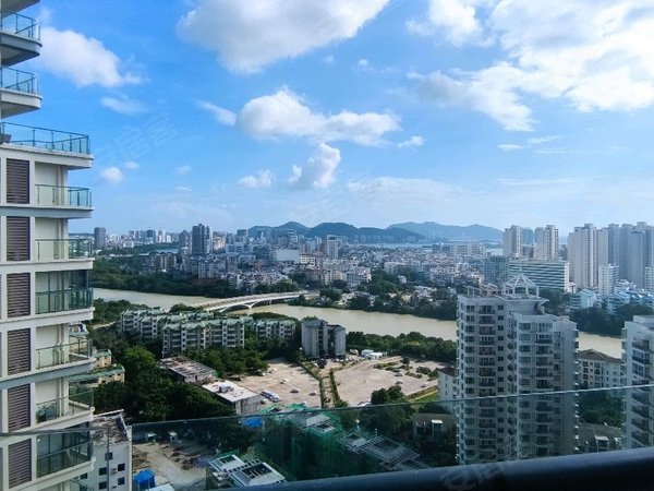 三亚吉阳迎宾路25度阳光三亚市区迎宾路中环广场青春颂附近25度阳光