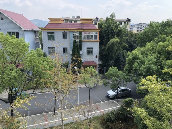 景德镇珠山新厂梦园小区昌河社区 梦园小区 精装两房 楼梯中层 南北