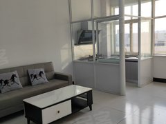 禹州禹州城区禹州南区大禹像附近 两室一厅 精装领包住 家具家电齐全出租房源真实图片