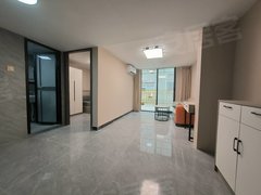 深圳龙岗爱联龙岗中心城爱联地铁站精装阳台一房家私齐全，拎包入住出租房源真实图片