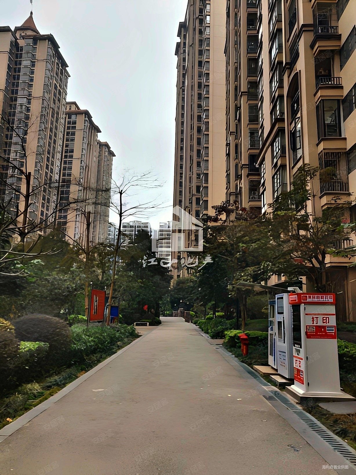 人和莱茵鹭湖3室2厅2卫77㎡南68万