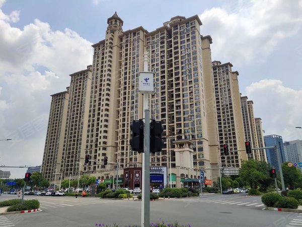 东莞松山湖松山湖城区星城翠珑湾(商住楼)整租 翠珑湾 豪装两房 交通