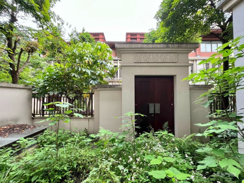 阳光城翡丽湾(别墅)6室3厅4卫260.32㎡南580万