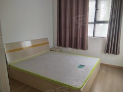 喀什喀什市喀什城区百合苑三期女生合租房次卧室，可短租每850月，押一付一，出租房源真实图片