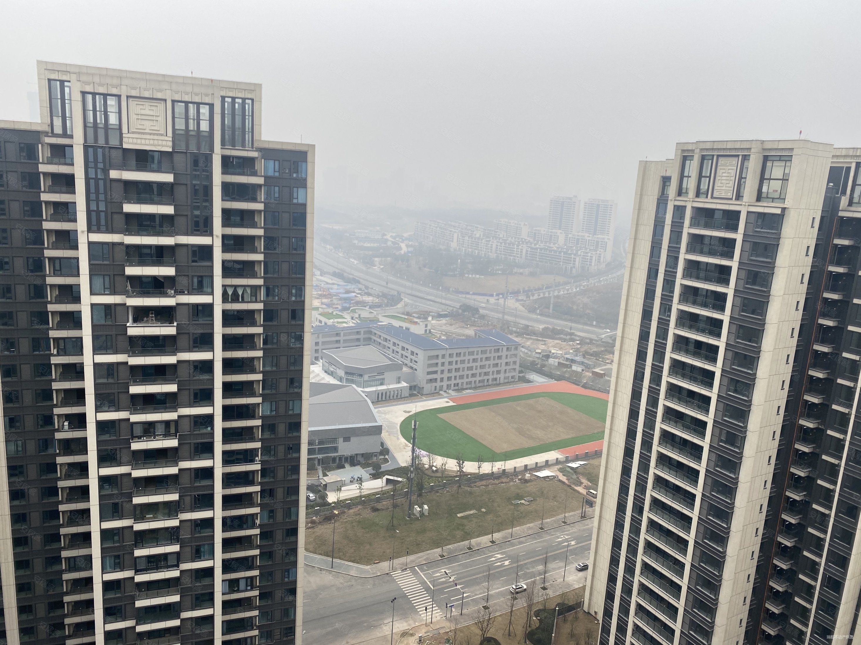 秦皇寺中央商务区 天府新区金融城!房东急售