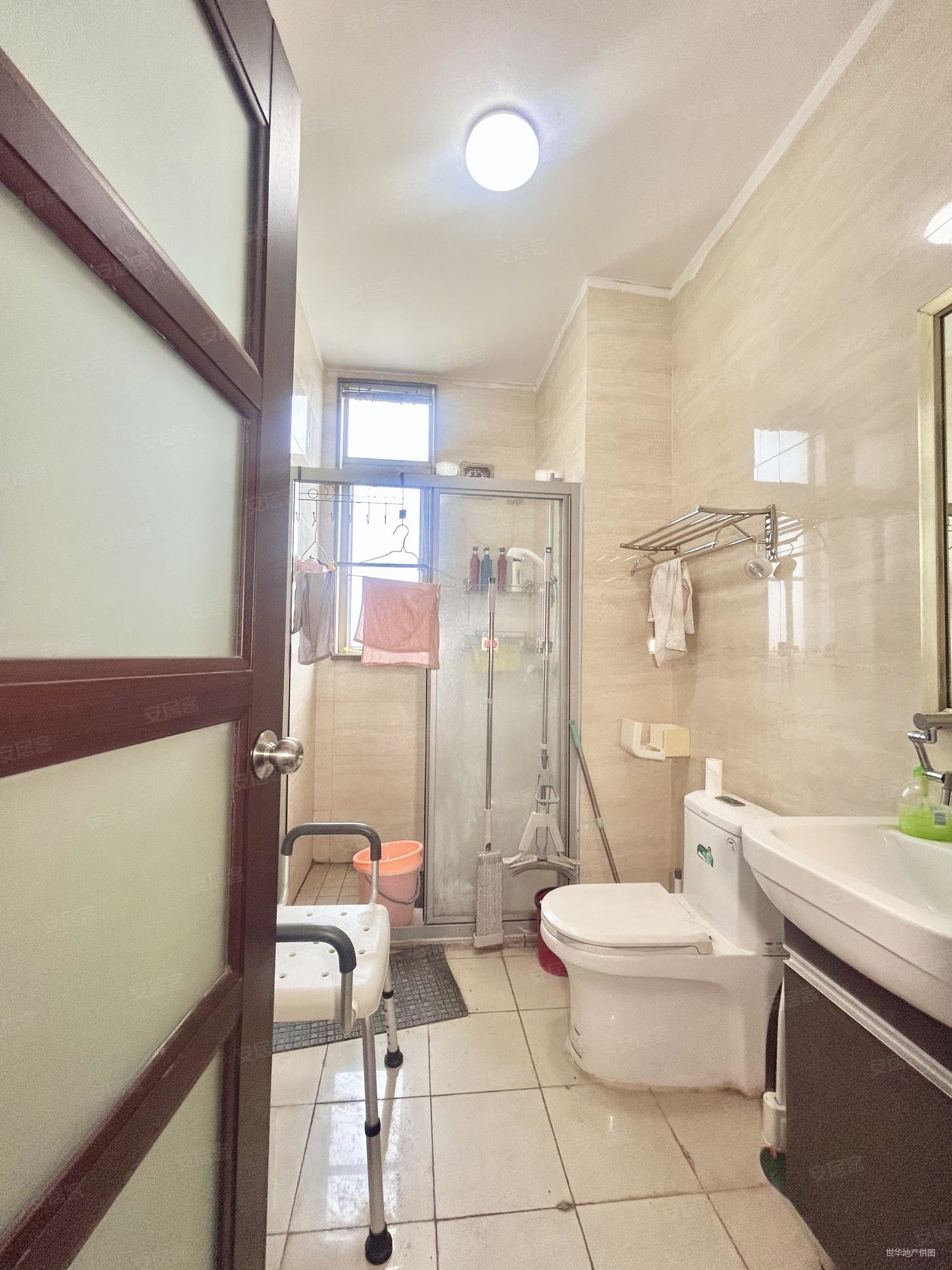 茂名碧桂园4室2厅3卫198㎡南北75.8万