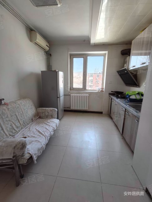 大灰厂小区两居室542平中层满五住房采光好无遮挡