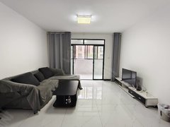 桂林七星玉满大酒楼七星区客世界旁近万达！电梯三房民用水电！东晖国际公馆新裕公馆出租房源真实图片