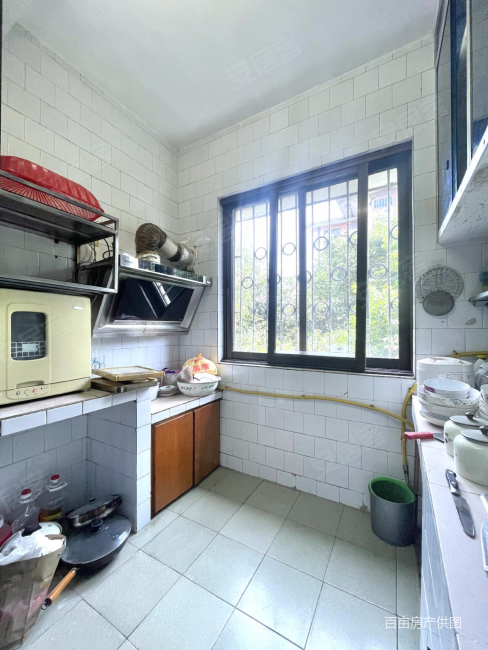 柳工生活南区步梯3楼3房2厅1卫南北朝向有钥匙