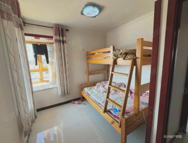 金隅7090双卫格局商圈成熟中间楼层采光好南北通透