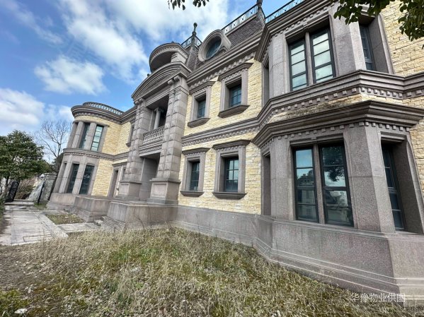 远洋博堡7室3厅5卫821.01㎡南北4280万