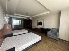 朝阳双塔朝阳商业城包取暖水网月1200火车站转盘街附近电梯一室一厅出租房源真实图片