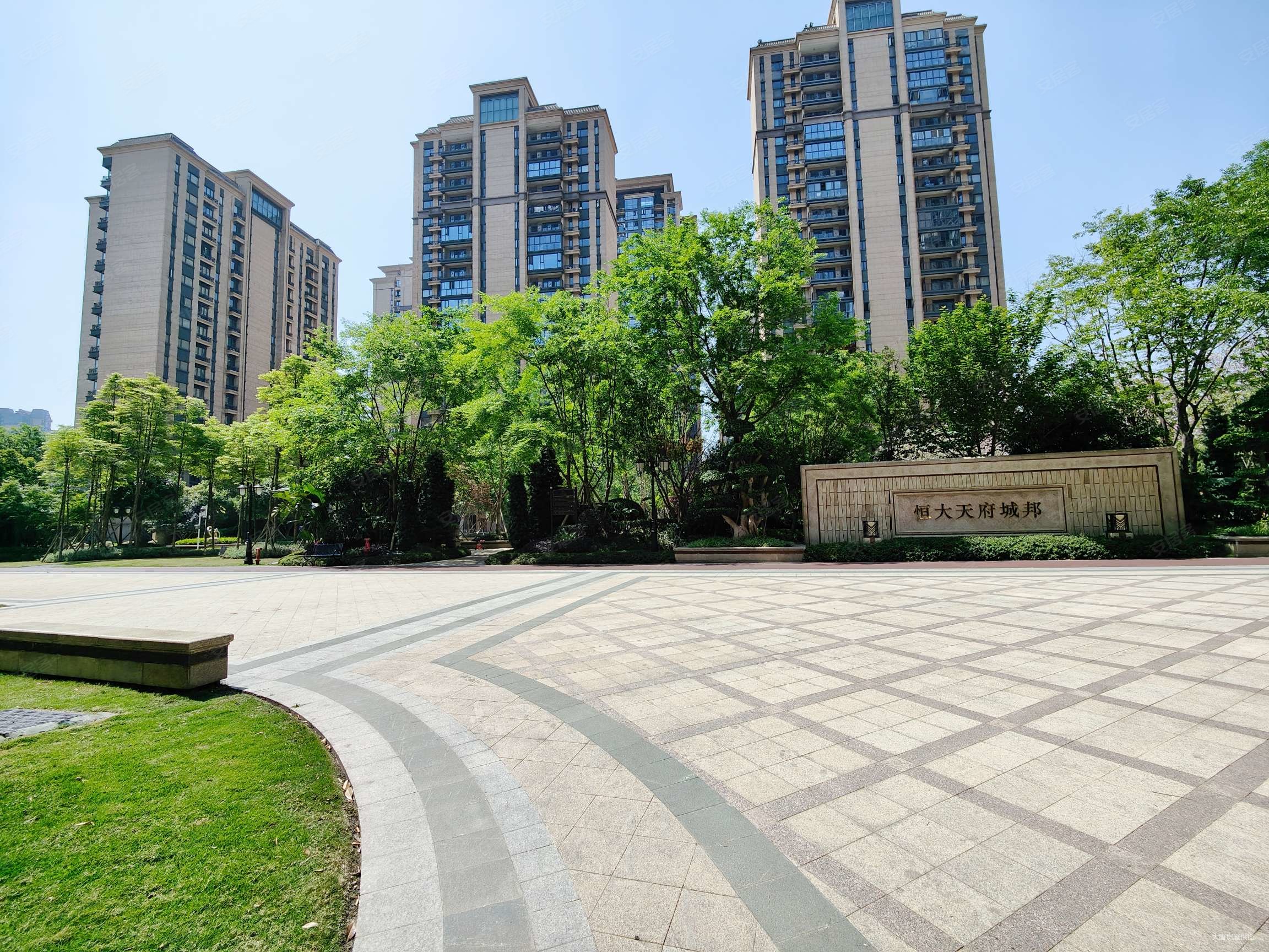 恒大岷江新城三期108710万