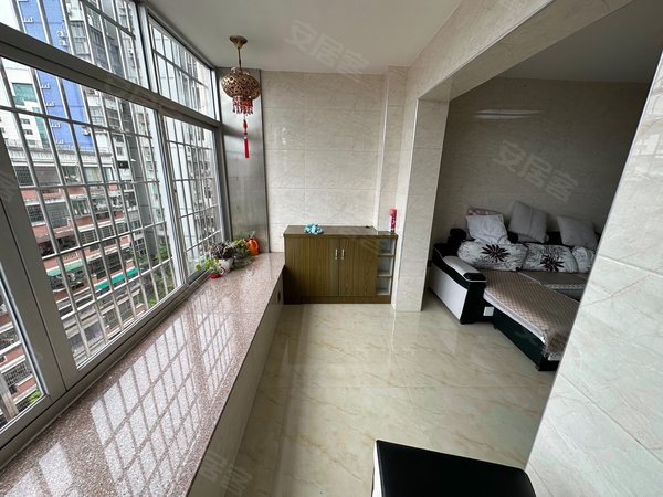 厦门湖里悦华路古龙公寓华美空间保税区旁古龙公寓三房出租出租房源