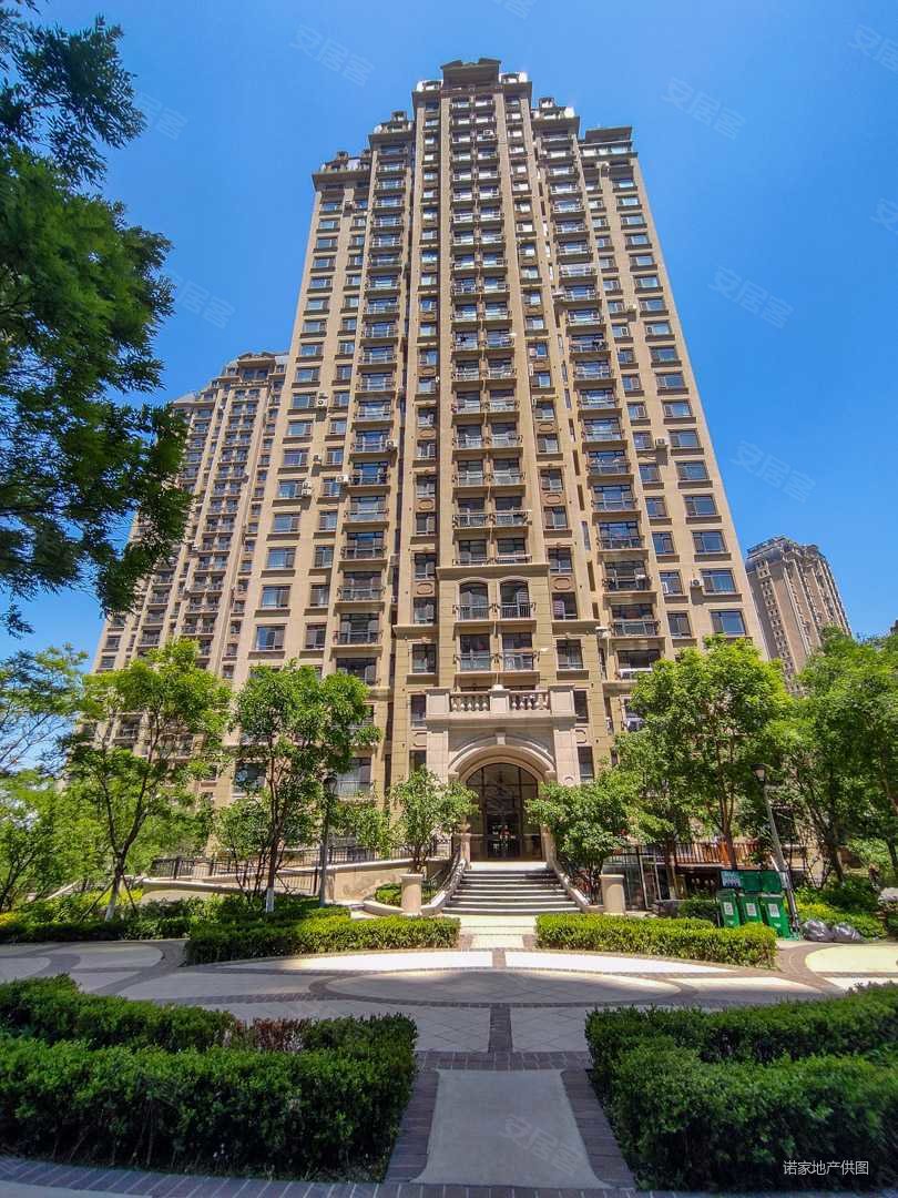 房龄新 商品房 出行方便 装修好 高楼层视野无遮挡 近地铁,晴湾二手房