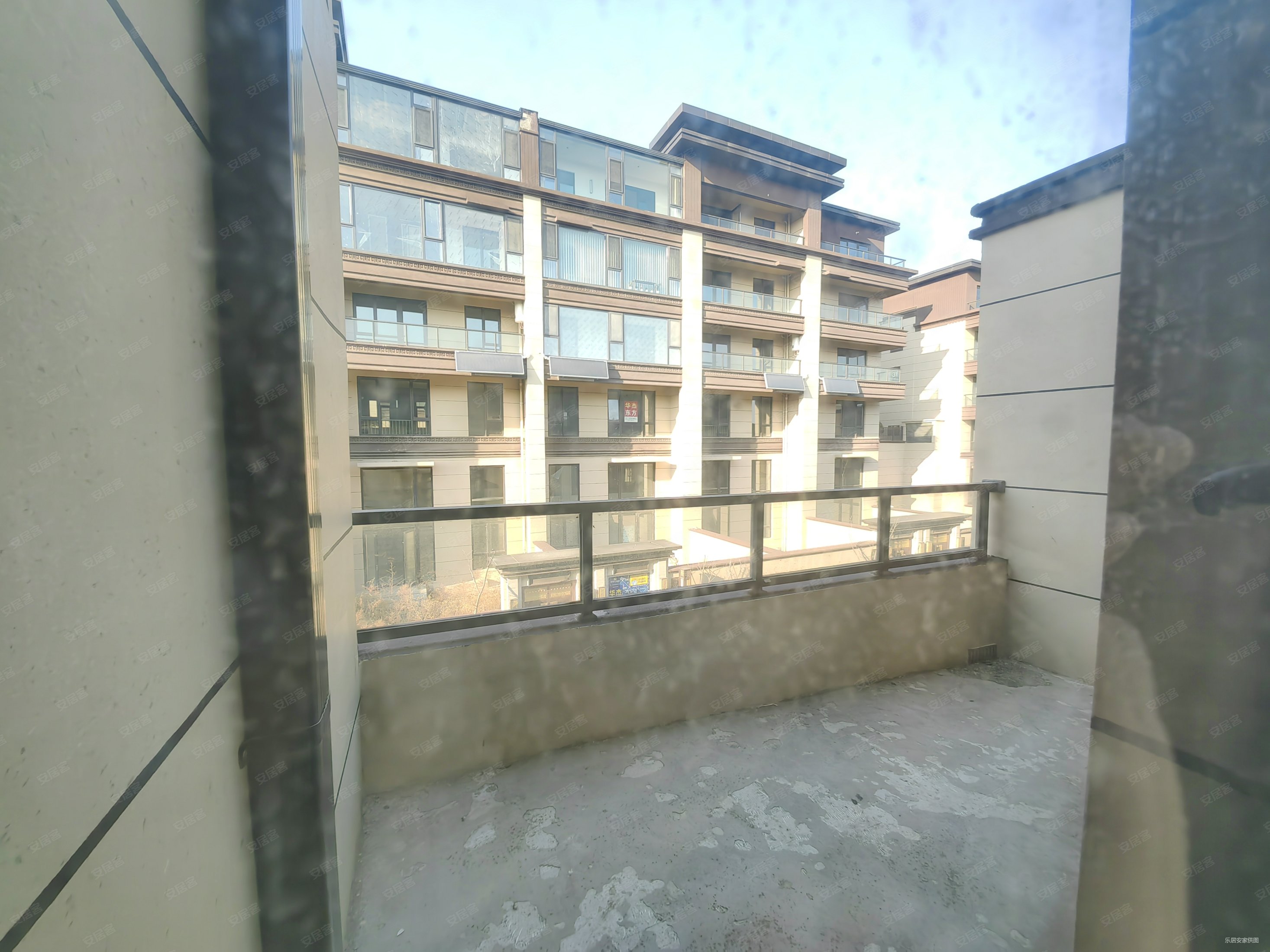 江山樾联排中间户康大置业高档小区毛坯改造空间大