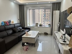 临汾尧都美都汇购物广场新二中路！二中学校旁！全新装修收次出租！家具家电齐全！拎包住出租房源真实图片